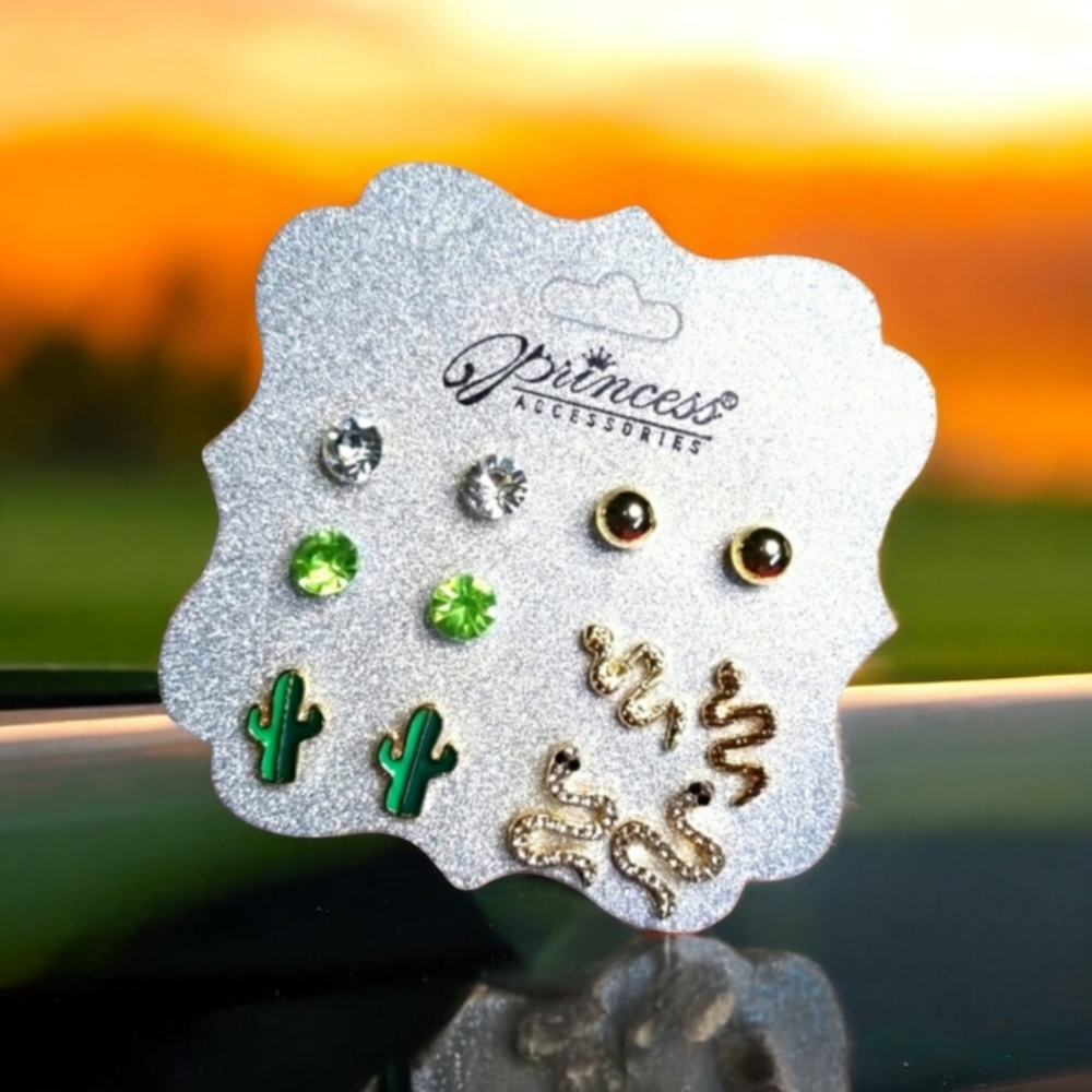 3 For $15 Desert Darling Stud Set ✨🐍 - Picture 1 of 4